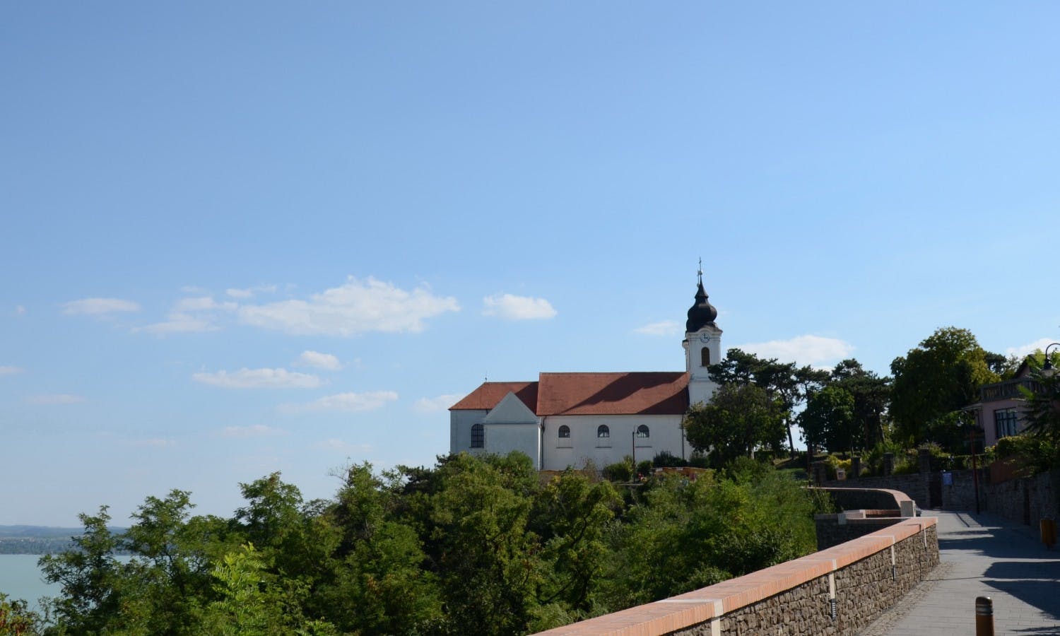 Lake Balaton & Herend: Guided Tour from Budapest