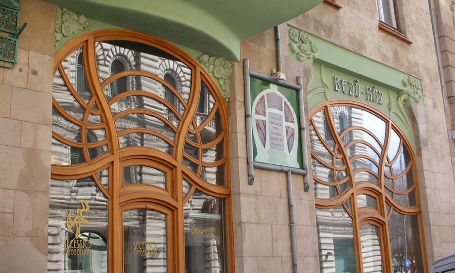 Budapest’s Art Nouveau – 3 hour walk with a historian