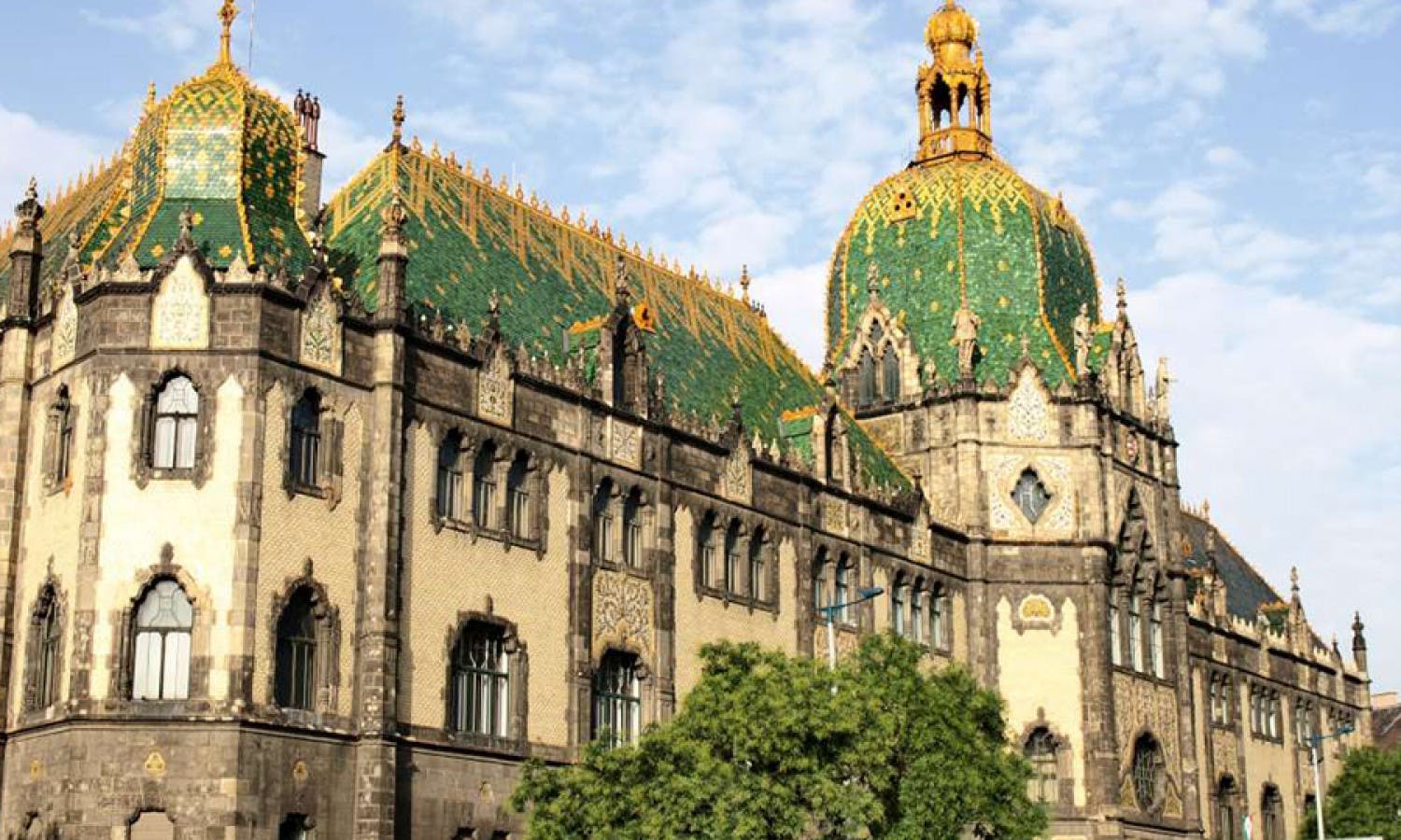 Budapest’s Art Nouveau – 3 hour walk with a historian
