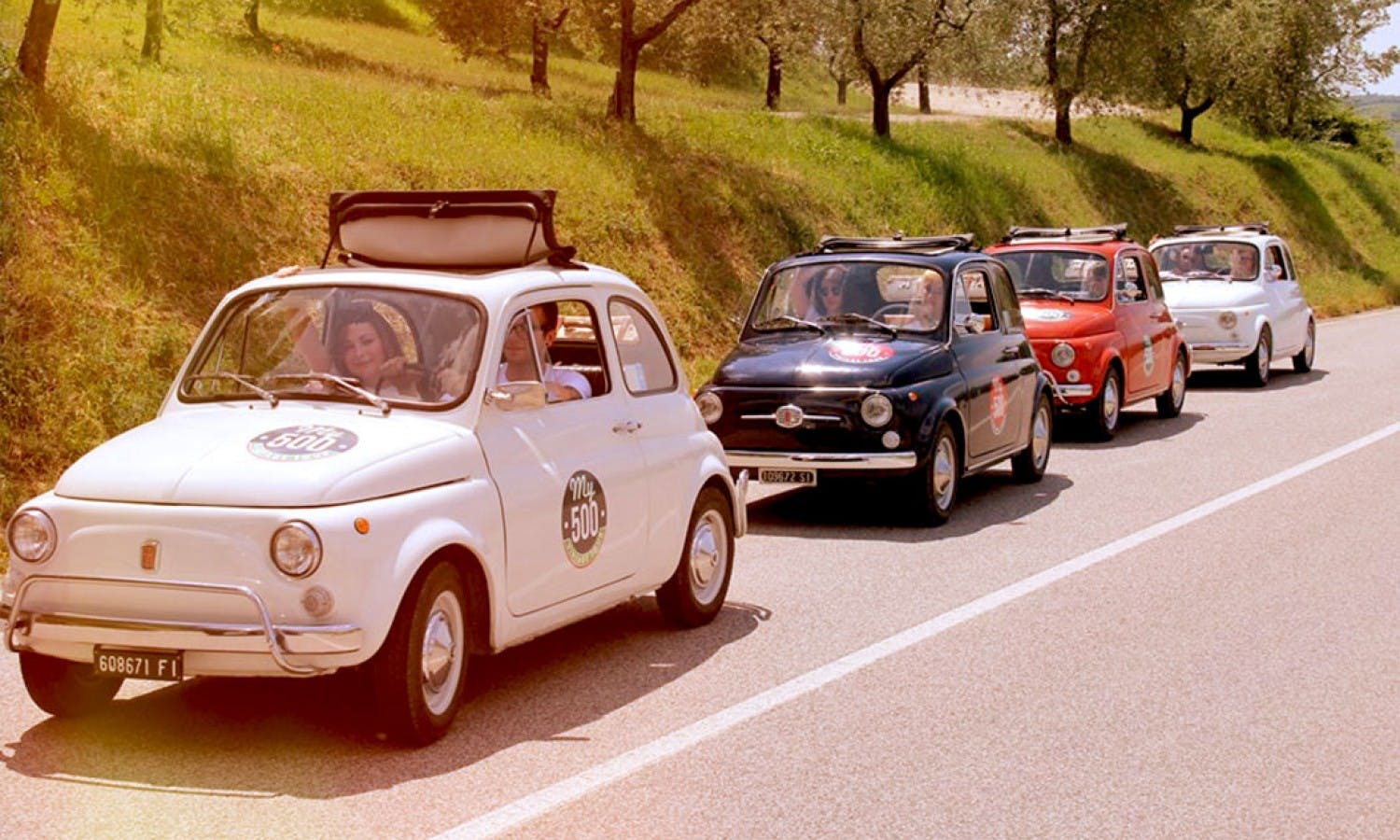 Chianti: Vintage Tour on a Fiat 500 with Lunch and Visit to a Winery