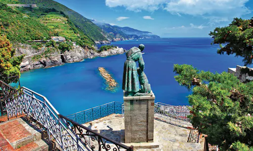 Cinque Terre Day Tour with Limoncino Tasting
