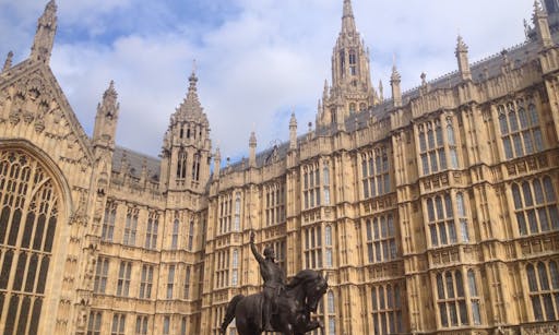 Best of London tour: Tower of London, Changing of the Guard and tea