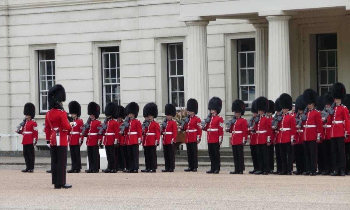 Buckingham Palace, St. Paul’s Cathedral, & London Tour