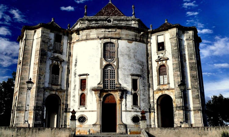 Guided tour of Óbidos, Nazaré, Batalha, Fátima from Lisbon