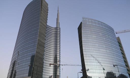 Tour of the New Architecture in Milan: Skyscrapers, Urban Developments and Design