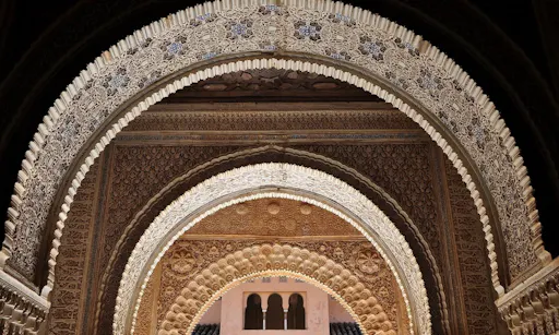 Alhambra-interior-Granada-2.jpg