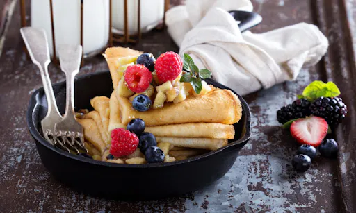 Paris: Market Tour and Cooking Lesson with a French Chef