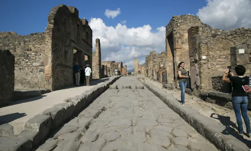 Pompeii: Half-Day Tour from Rome with High Speed Train