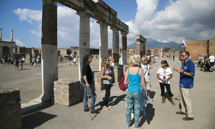 Pompeii half-day tour from Rome with high speed train
