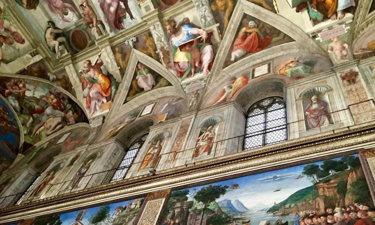 Vatican museums and Sistine Chapel: skip-the-line tickets with assistance at the entrance