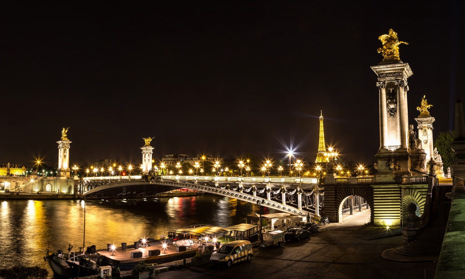 Panoramic Bus Tour Of Paris And Cruise On The Seine River By Night