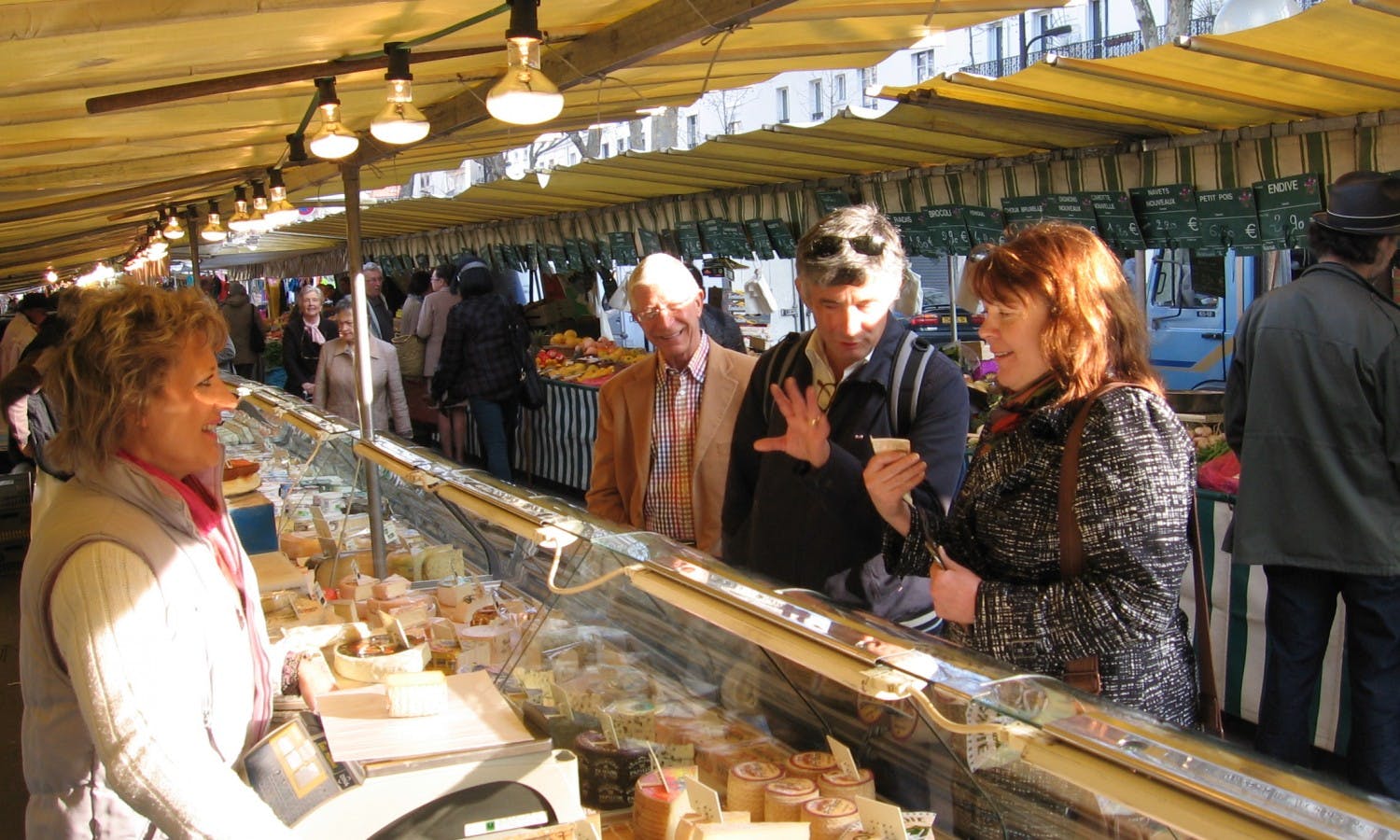 Paris: Market Tour and Cooking Lesson with a French Chef