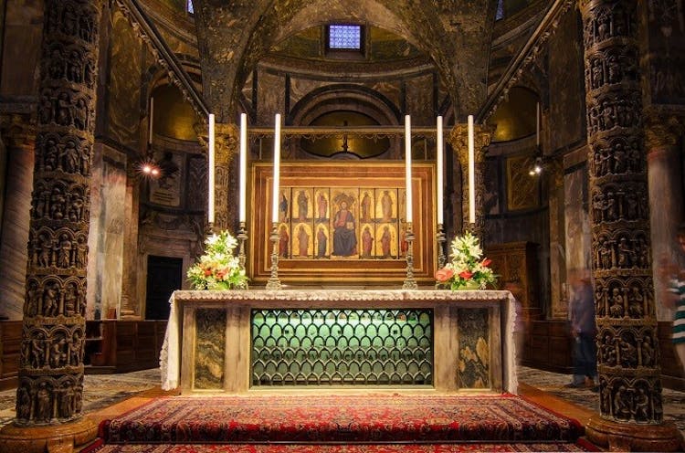 Alone in St. Mark's Basilica: after hours tour