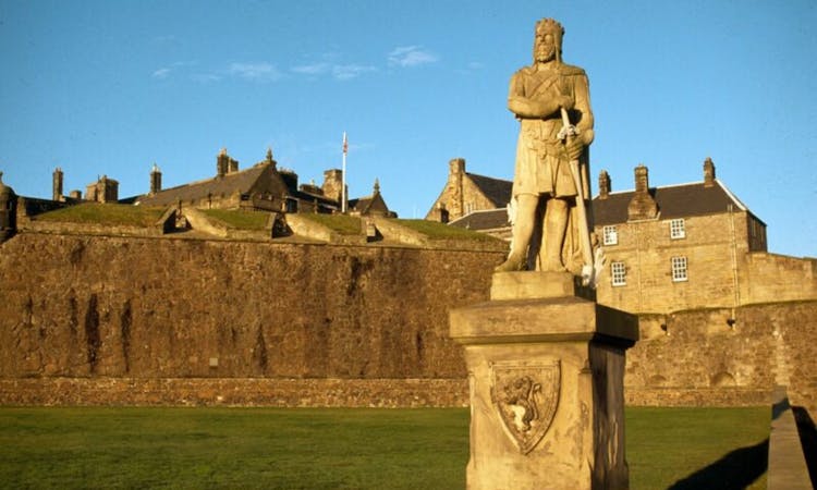 Day Trip to Loch Lomond, The Trossachs & Stirling Castle from Edinburgh