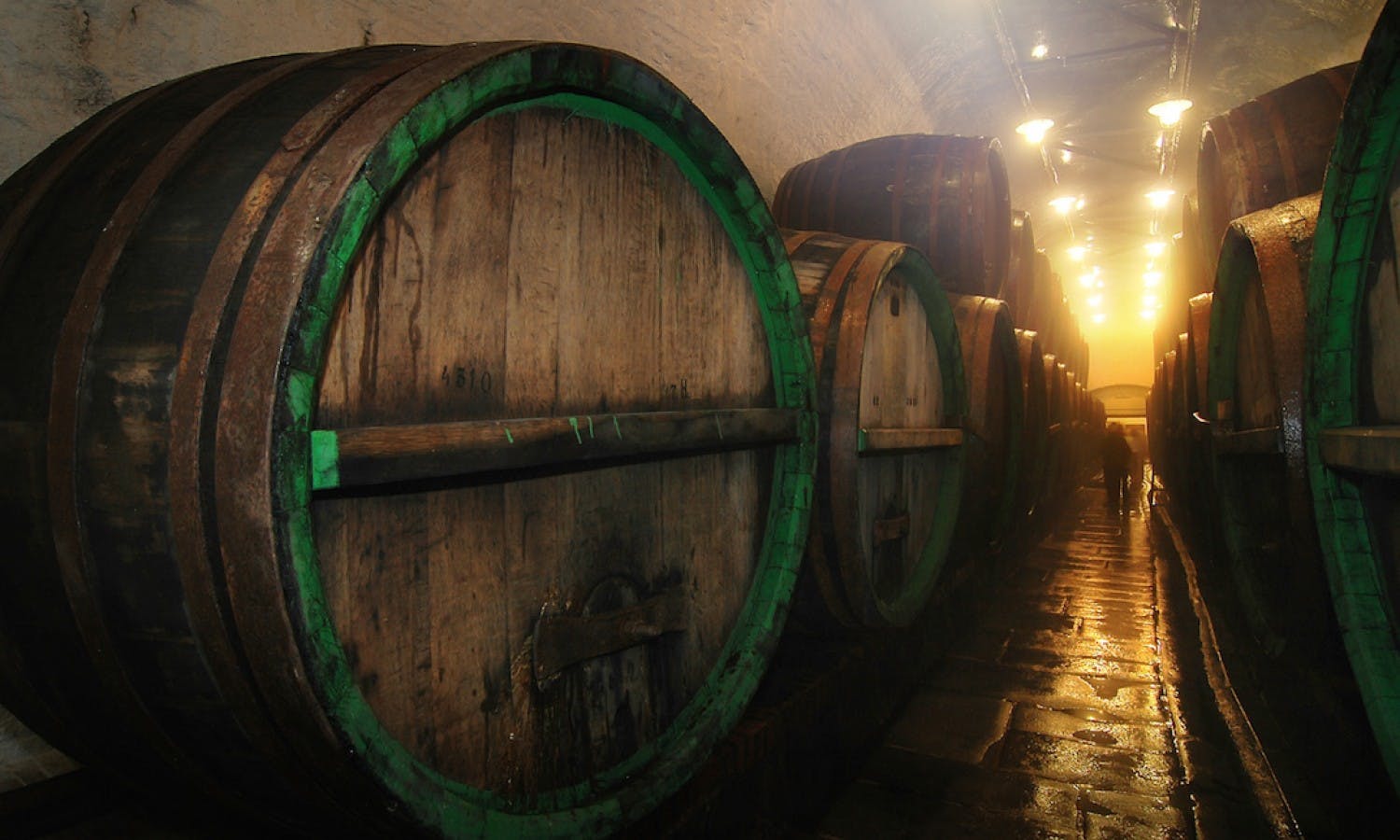 Day Trip to Rosslyn Chapel, Scottish Borders & Glenkinchie Distillery from Edinburgh