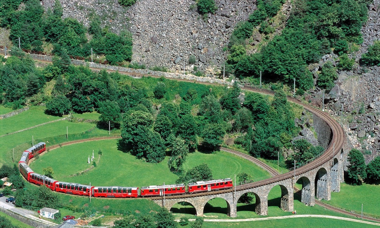Bernina Express Train: Day Trip to the Swiss Alps