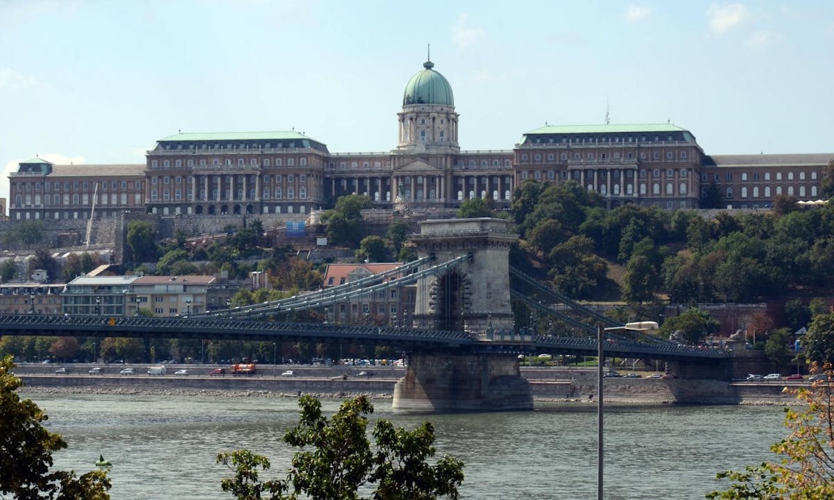 Guided City Tour by Bike in Budapest