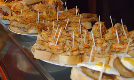 Wine & Tapas Tasting eBike Tour