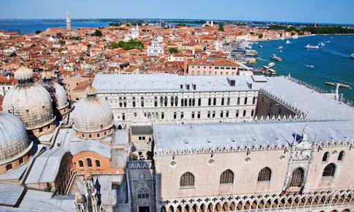 Venice cityscape - view from Campanile di San Marco_Fotolia_66230034.jpg