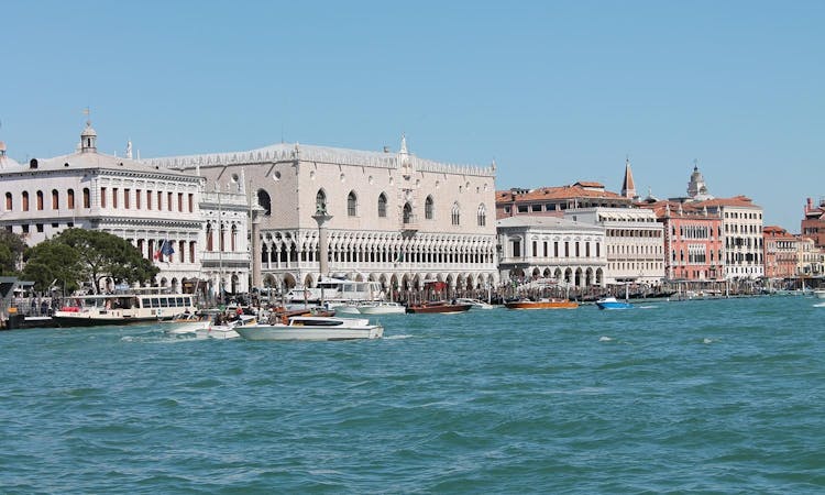 Ducal Venice: morning walking tour with Doge's Palace