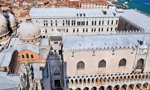 Venice cityscape - view from Campanile di San Marco_Fotolia_venue.jpg