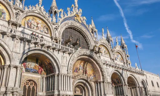 Venice, Italy. Saint Mark's Basilica and Doge's Palace © mgsanpedro_Fotolia.jpg