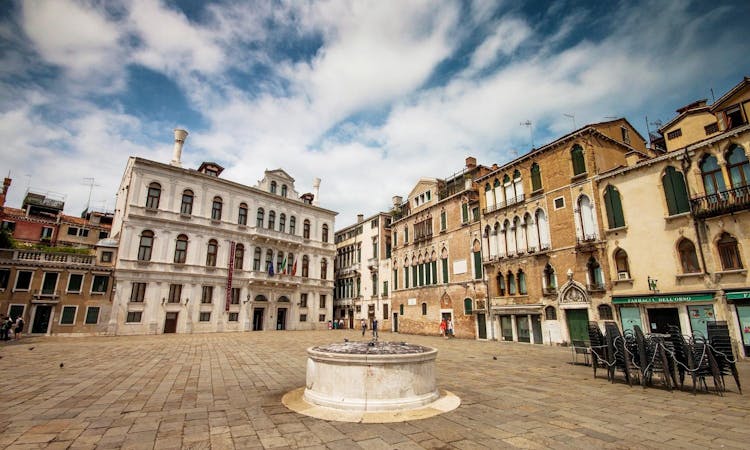 Essential walking tour of Venice