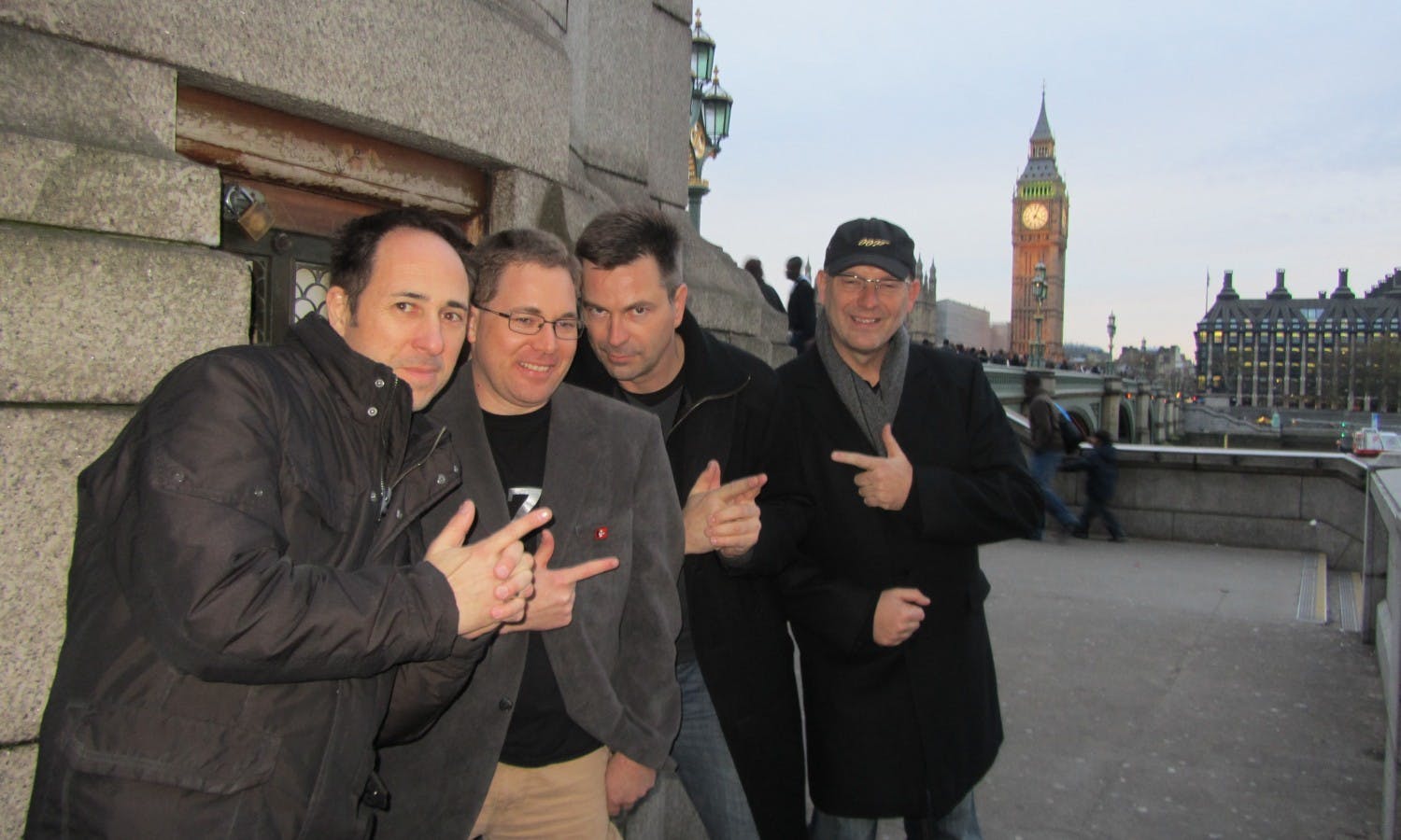 james bond tour - photo op