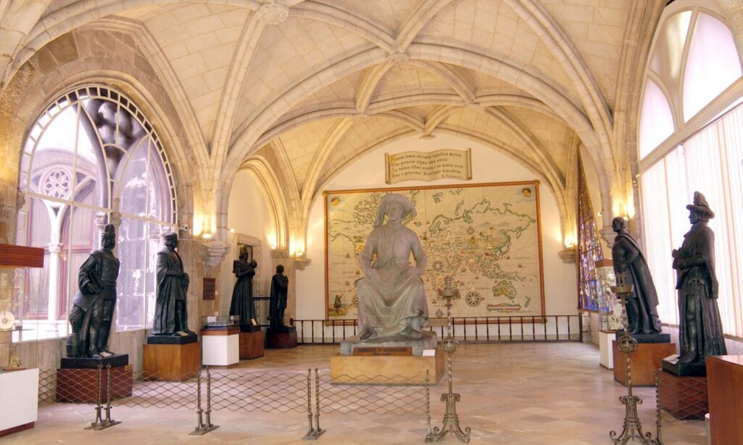 Belém Tour Hop-on Hop-off-4