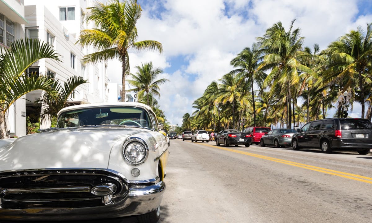 miami bus tour - ocean drive