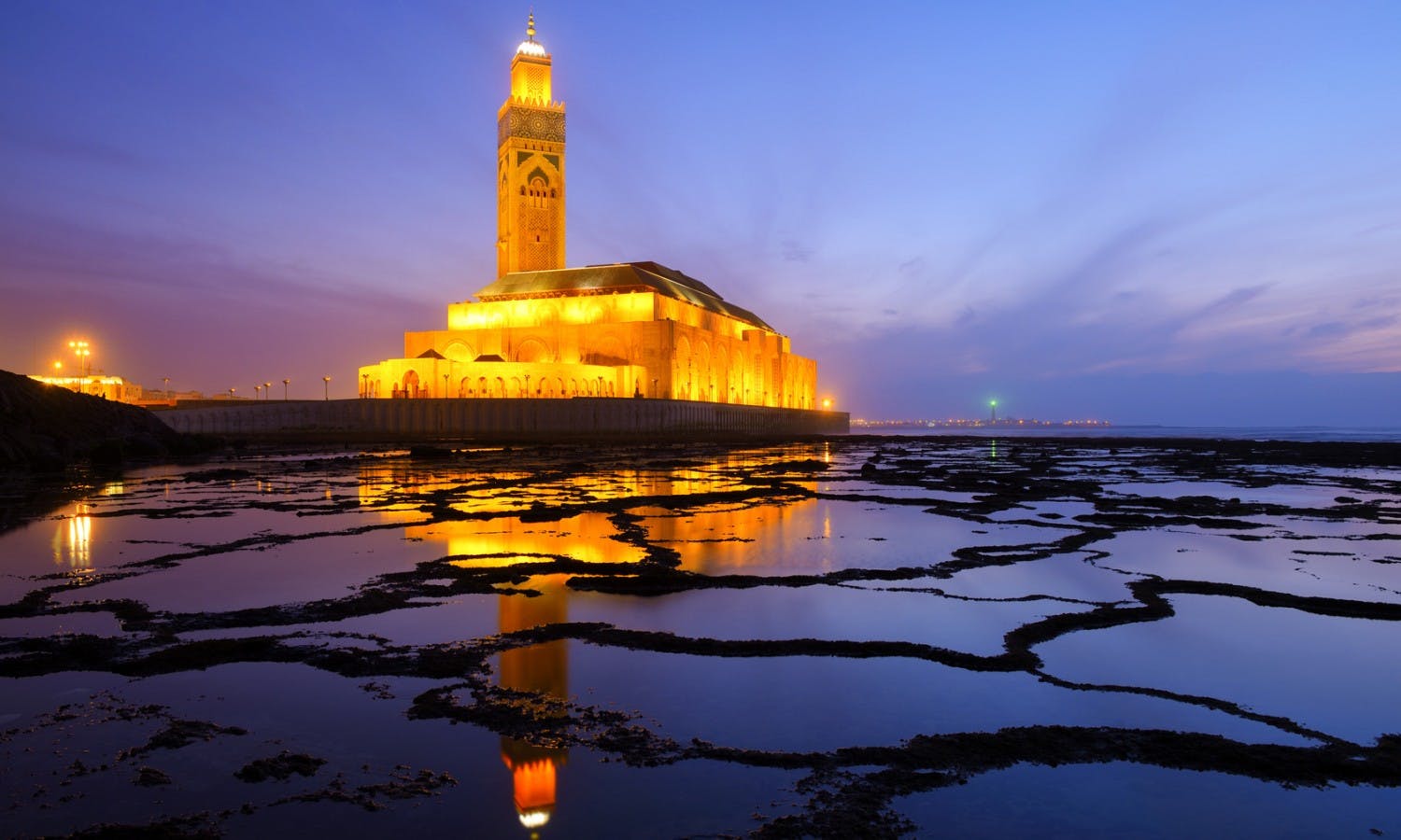 Hassan II Mosque during the sunset in Casablanca, Morocco.jpg