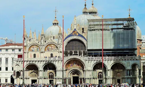 golden basilica 3.jpg