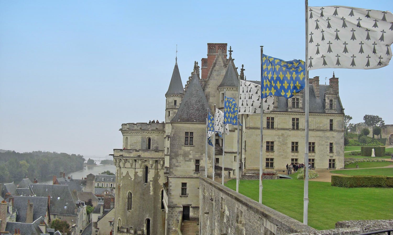 Loire Valley Castles Day Trip : Chambord, Chenonceau & Amboise-7