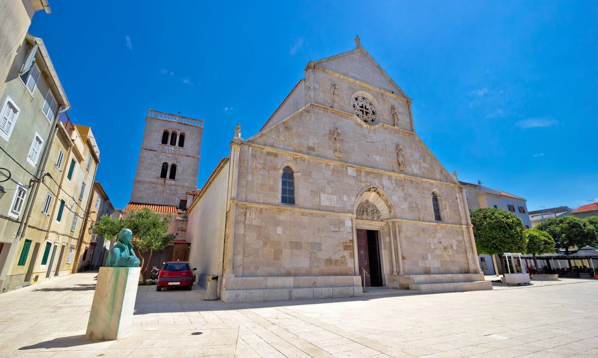 Tour of Pag, island of lace and cheese-0