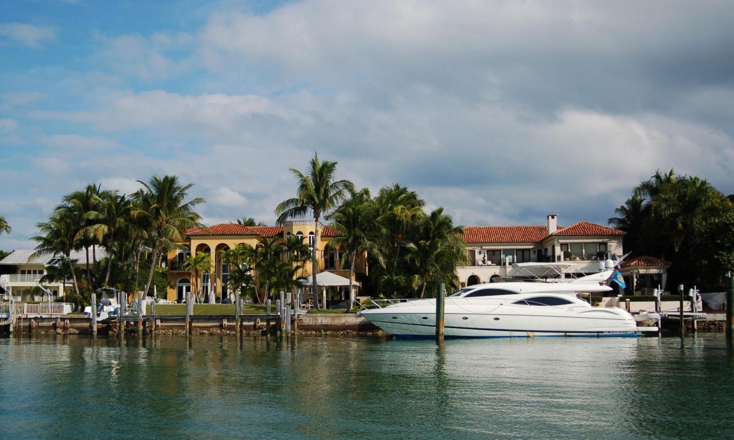 miami - biscayne bay - boat tour - celebrity home - yacht.jpg