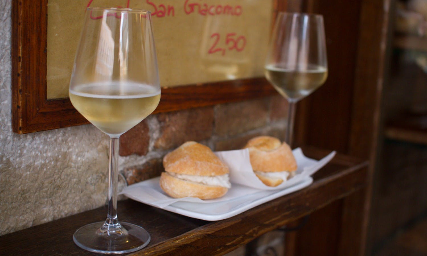 Venice food tour: Rialto market and cicchetti tasting with wine-2