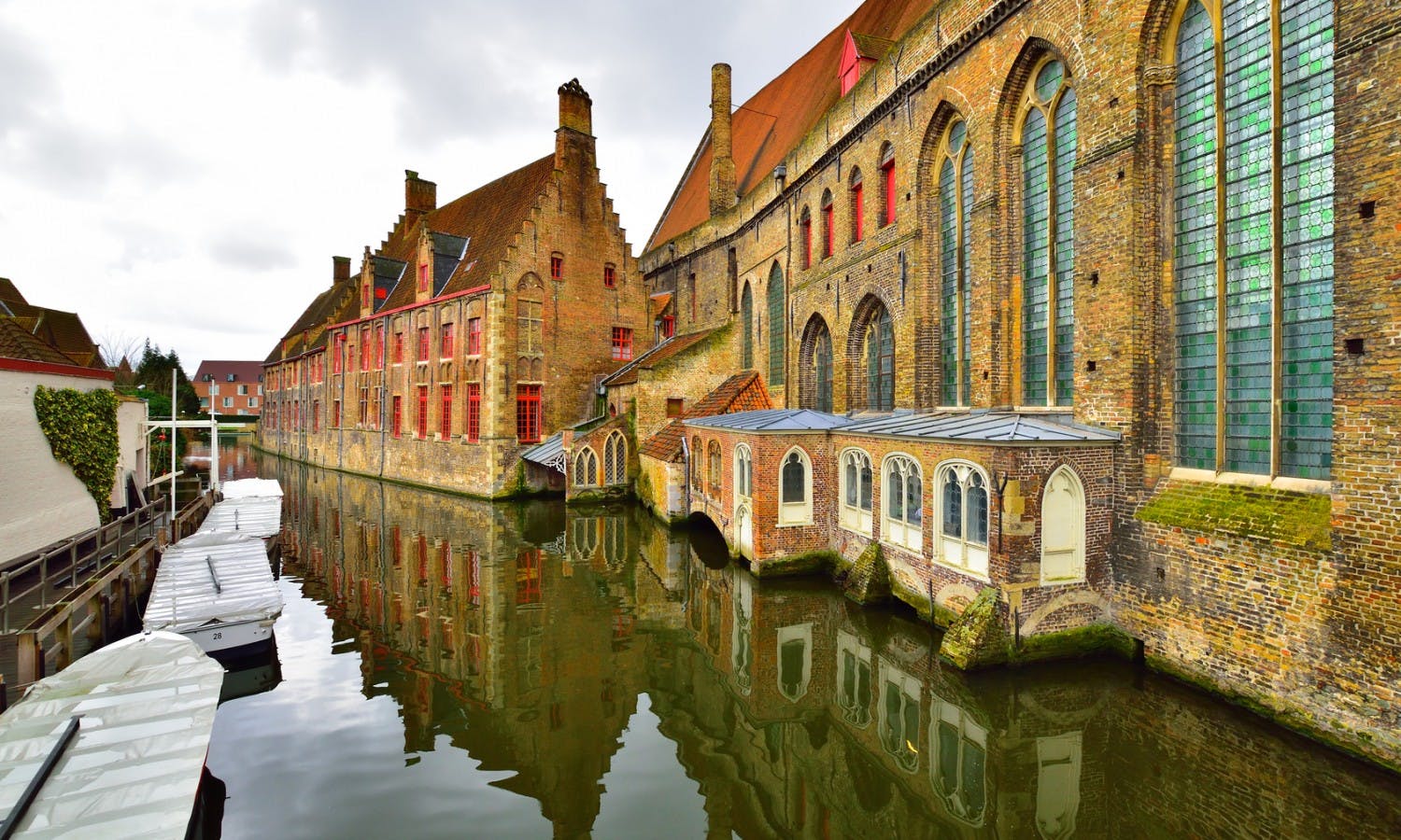 Brugge architecture.jpg