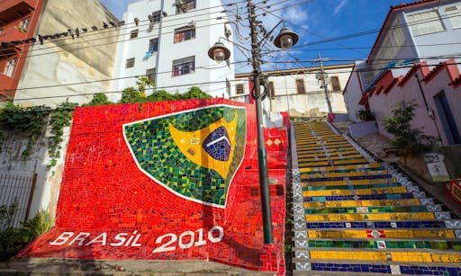 Stairway Selaron on in Rio de Janeiro.jpg