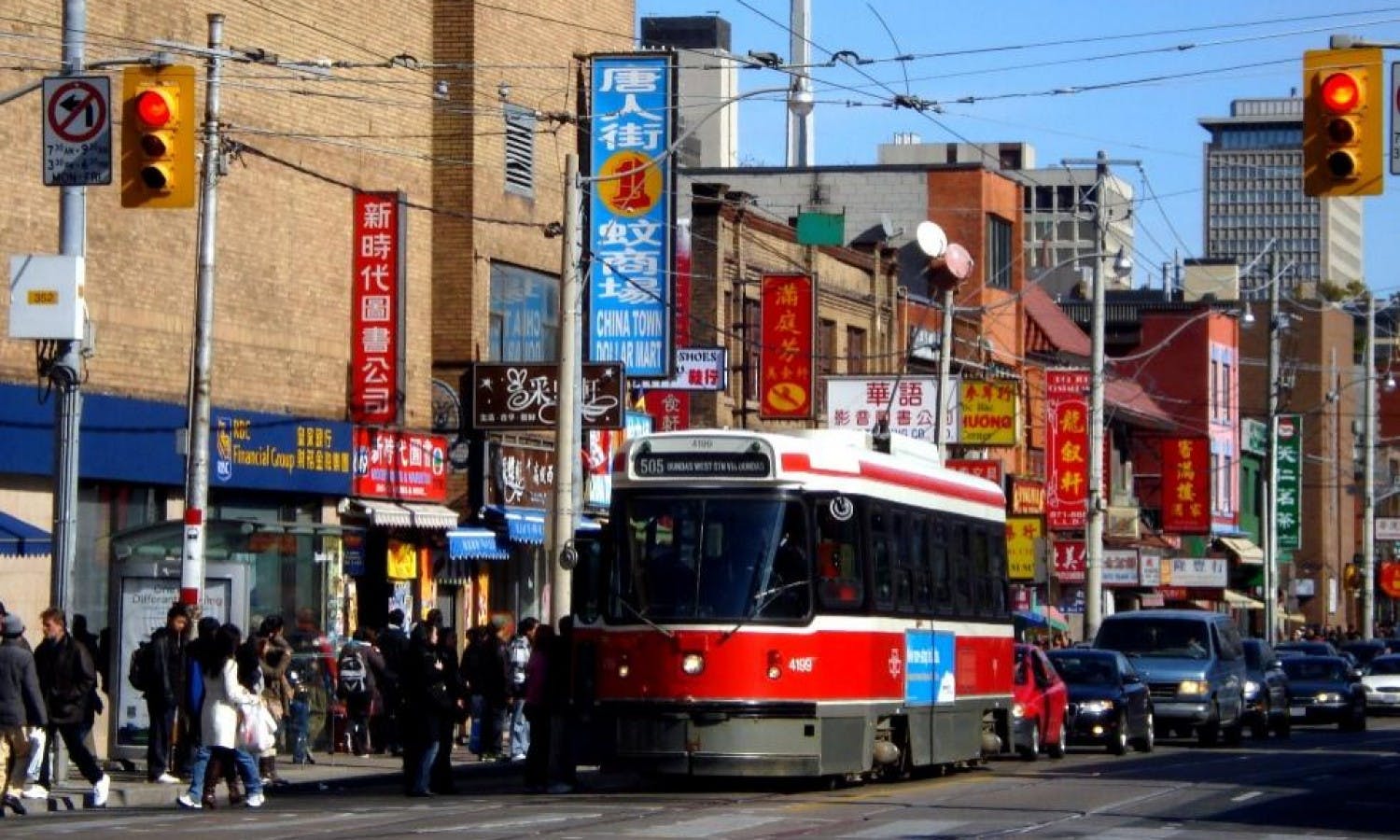Guided Walking Tour In Toronto Kensington Market And Chinatown Musement