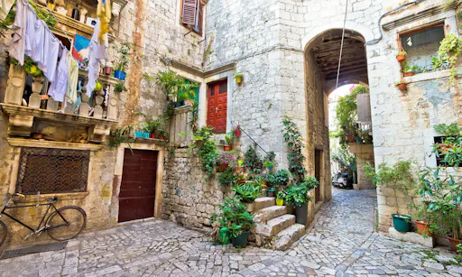 Trogir old city walking tour-2