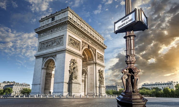 Skip-the-line tickets to the Arc de Triomphe's rooftop