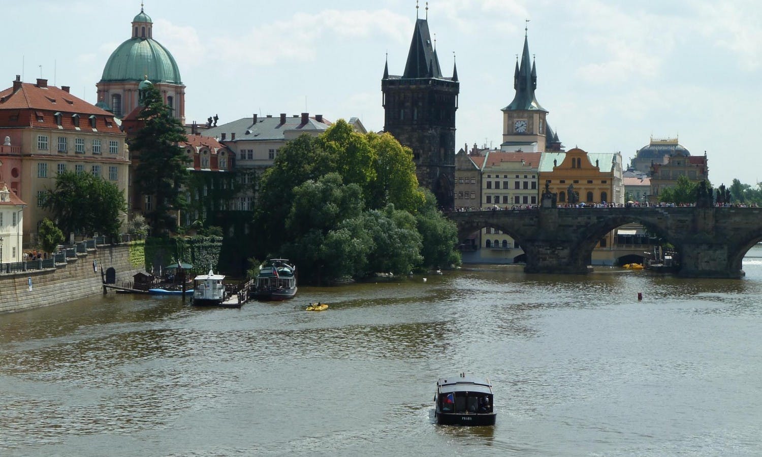 Prague full day sightseeing tour with river cruise and lunch5.jpg