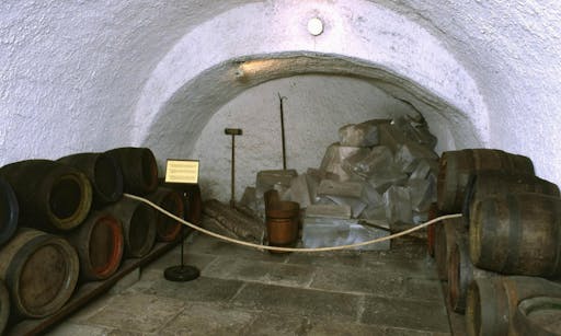 Glass Factory Nizbor and Pilsner Urquell Brewery6.jpg
