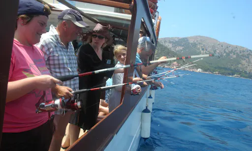 Boat tour in the Bay of Pollensa with lunch-1