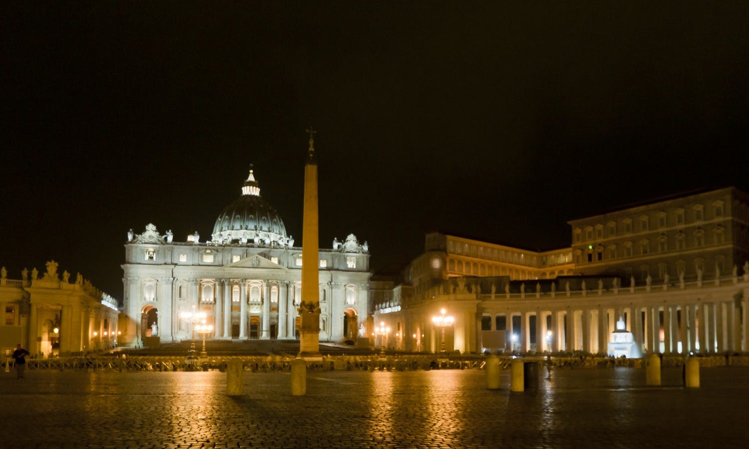 Vatican Museums and Sistine Chapel night tour-0
