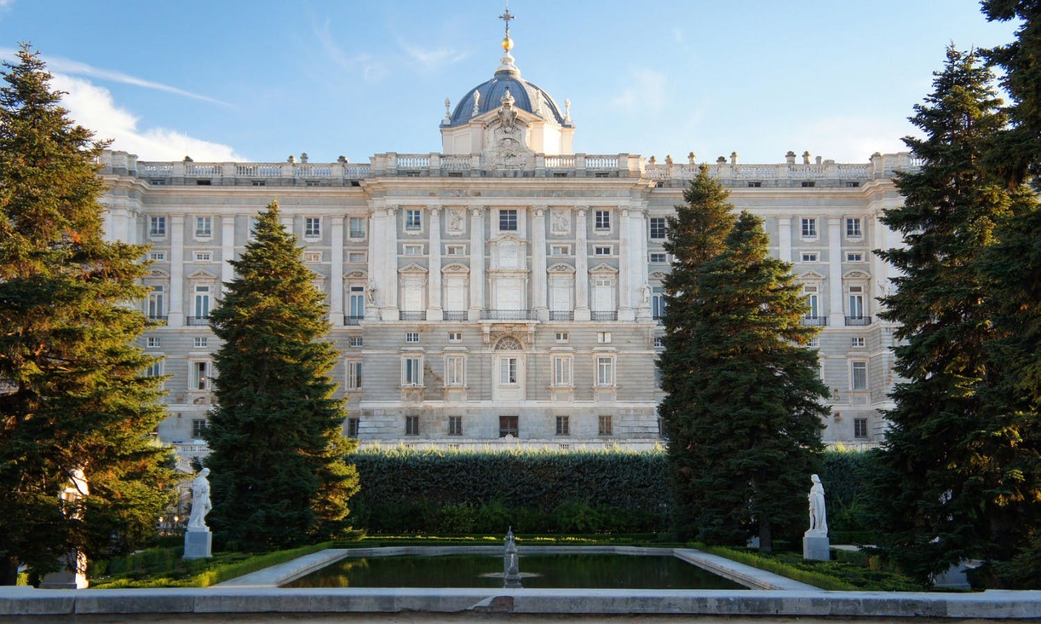 Royal Palace of Madrid skip-the-lines-tickets and guided visit-2