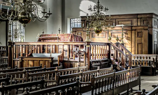 Amsterdam in the Golden Age: The Portuguese Synagogue-2