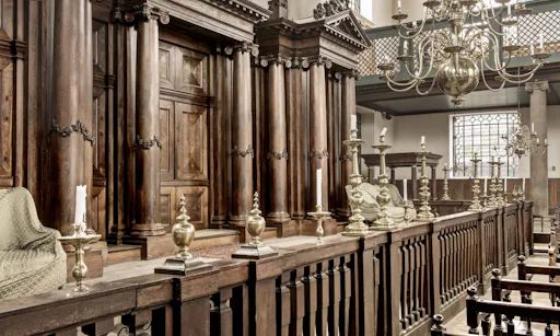 Amsterdam in the Golden Age: The Portuguese Synagogue-5