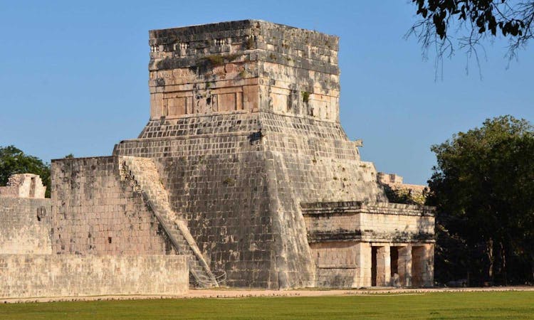 Chichen Itza the Mayan Wonder tour from Cancun and Riviera Maya