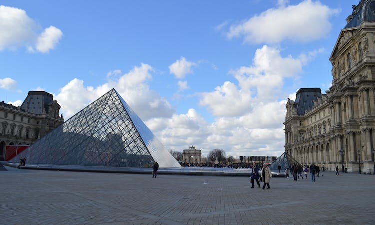 Private tour of the Italian art at Louvre Museum-1